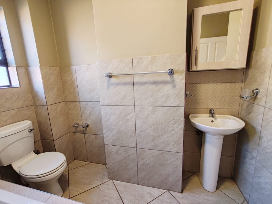 2 Bedroom Property for Sale in Grimbeeck Park North West